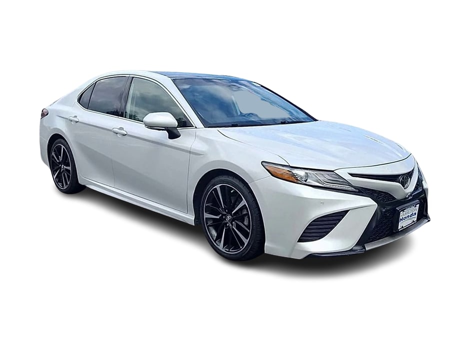 Thumbnail: 2019 Toyota Camry - 12