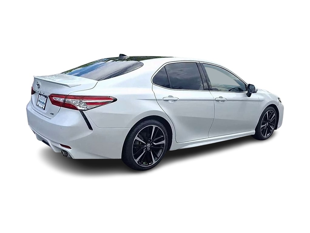Thumbnail: 2019 Toyota Camry - 14