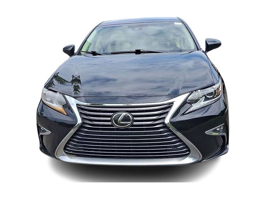 Thumbnail: 2017 Lexus ES - 6