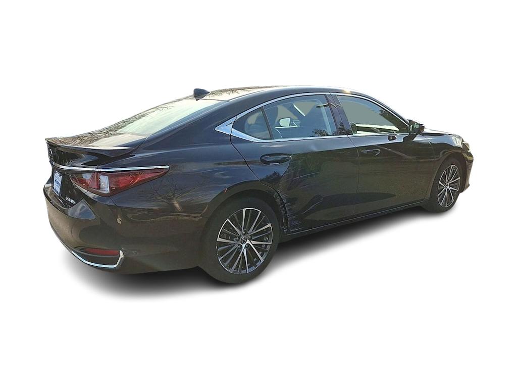 Thumbnail: 2023 Lexus ES - 16