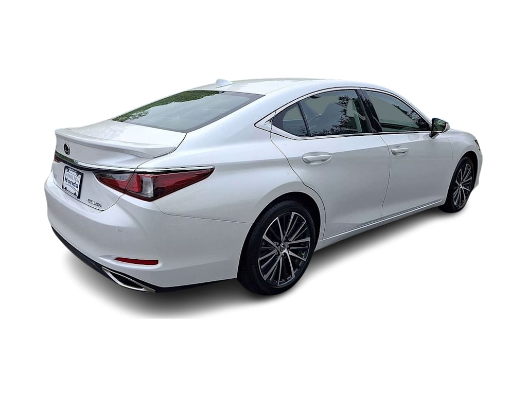 Thumbnail: 2023 Lexus ES - 17