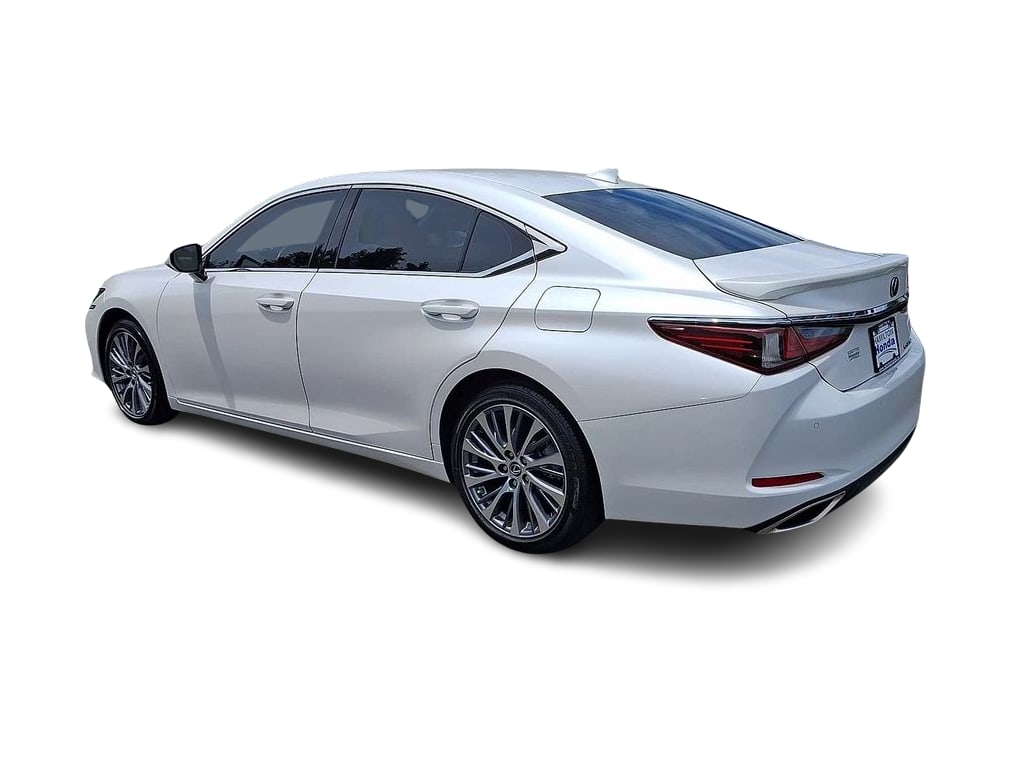 Thumbnail: 2020 Lexus ES - 4