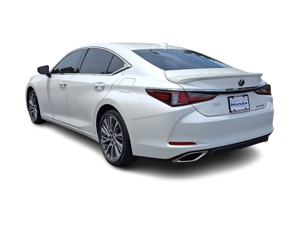 Thumbnail: 2020 Lexus ES - 22