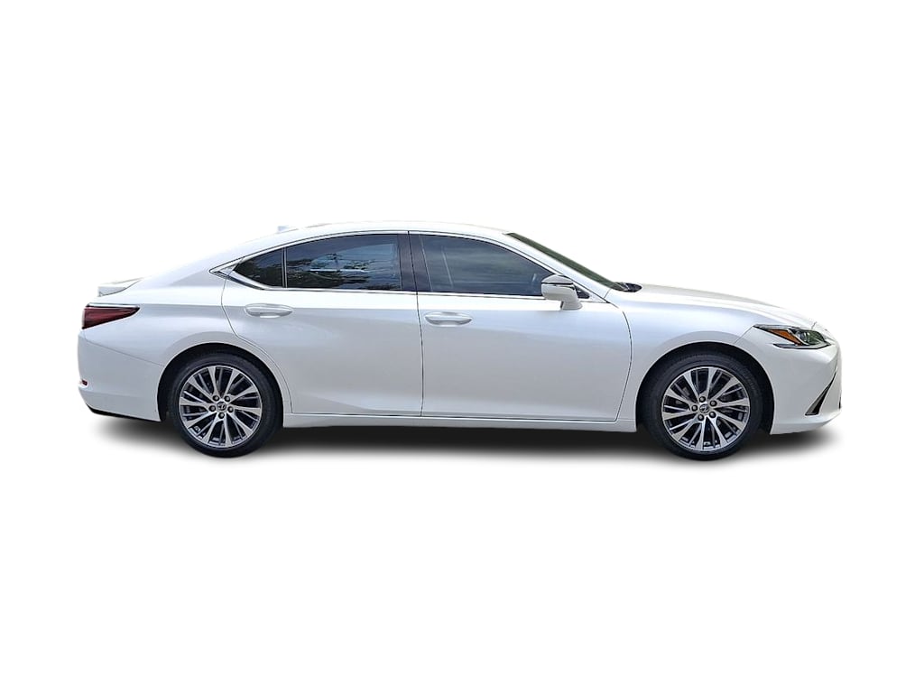 Thumbnail: 2020 Lexus ES - 25
