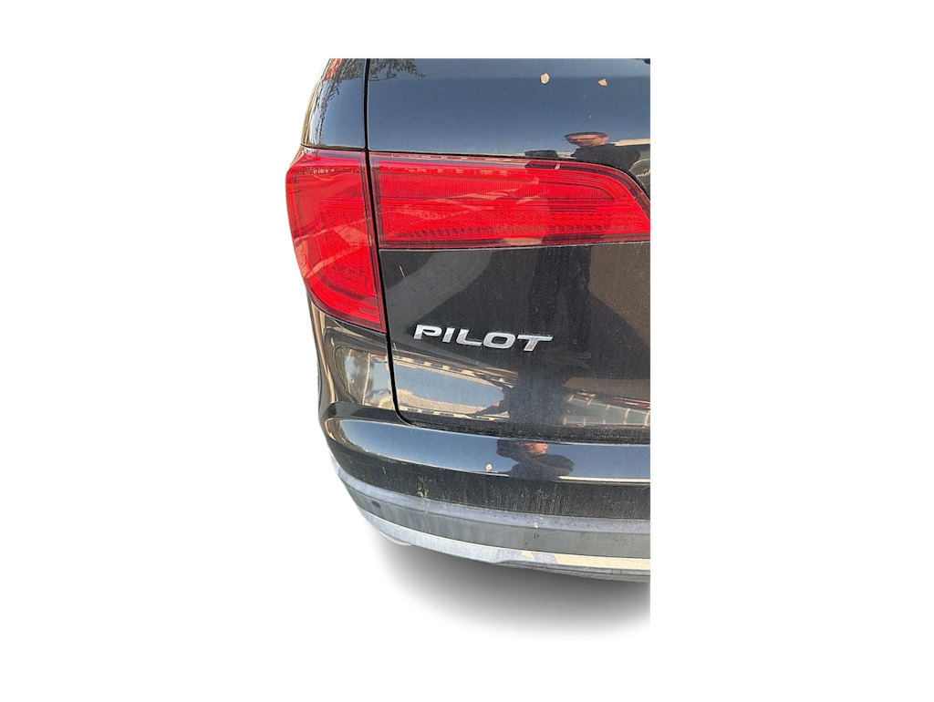 Thumbnail: 2016 Honda Pilot - 2