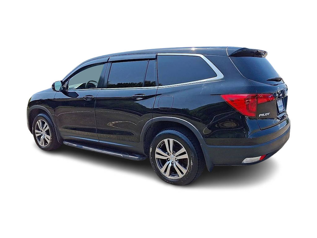 Thumbnail: 2017 Honda Pilot - 4
