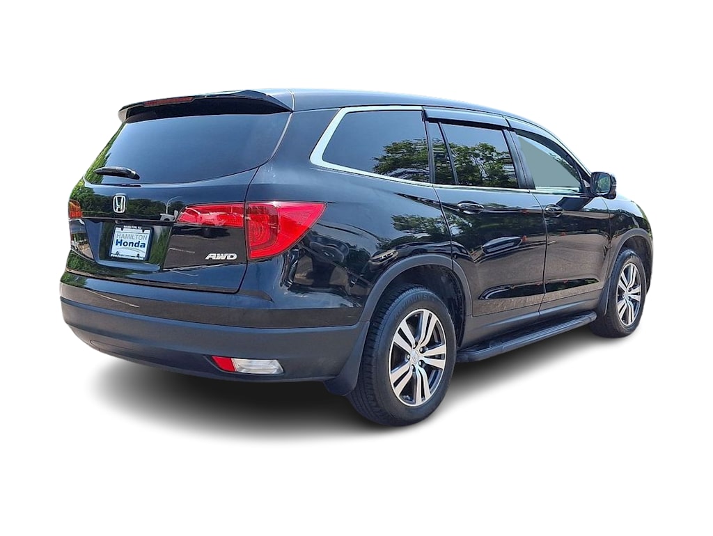 Thumbnail: 2017 Honda Pilot - 25