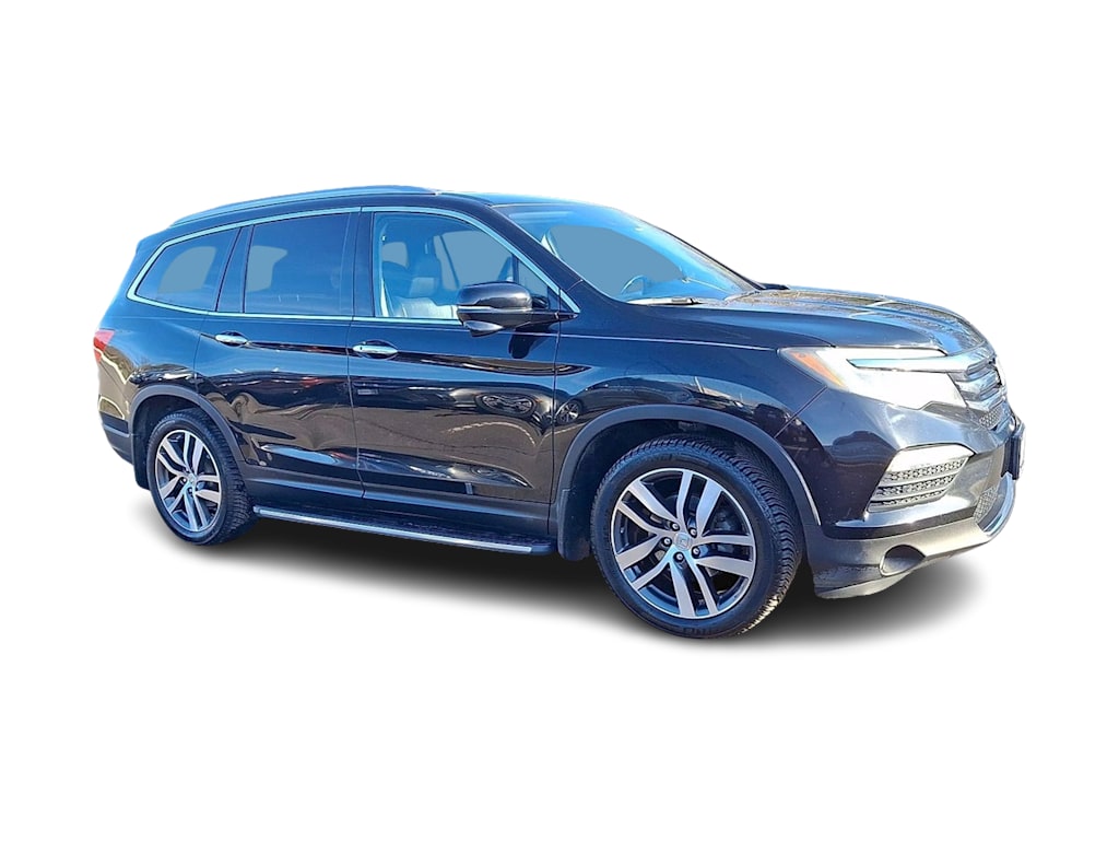 Thumbnail: 2017 Honda Pilot - 14