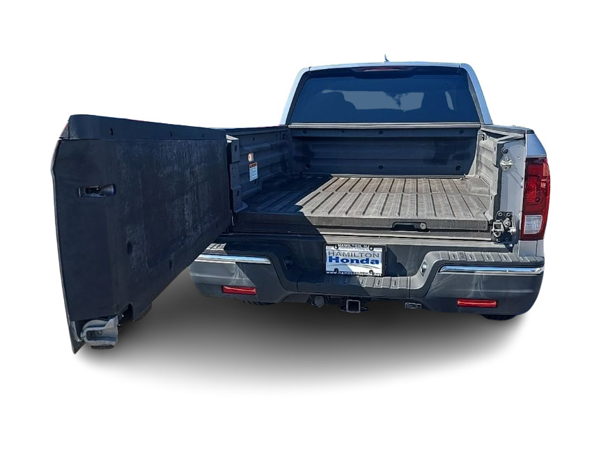 Thumbnail: 2017 Honda Ridgeline - 16