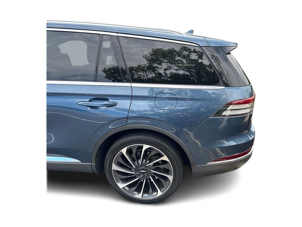 Thumbnail: 2020 Lincoln Aviator - 3