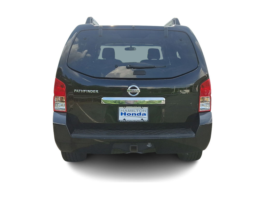Thumbnail: 2011 Nissan Pathfinder - 4