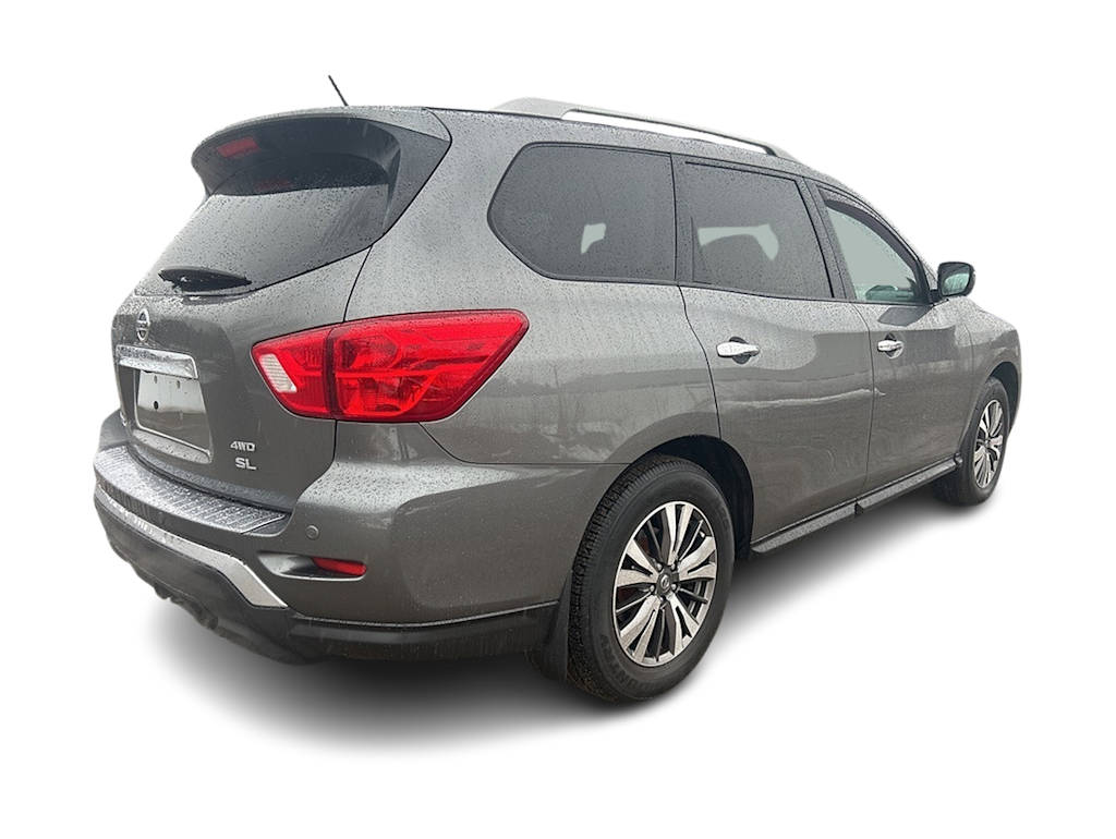 Thumbnail: 2017 Nissan Pathfinder - 14