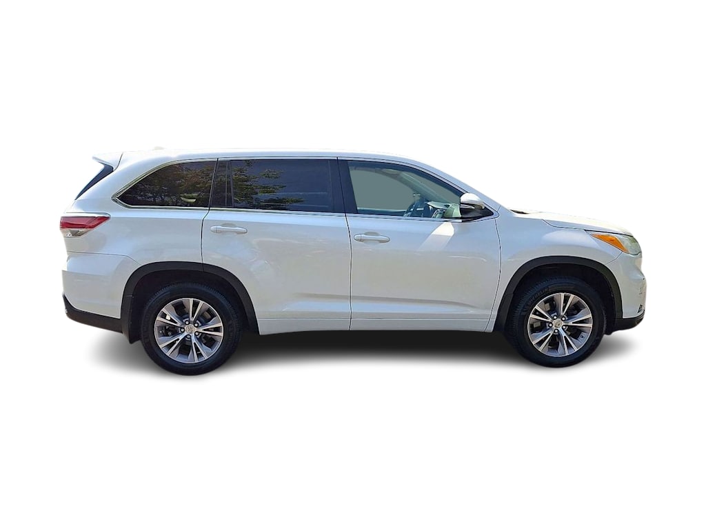 Thumbnail: 2014 Toyota Highlander - 16