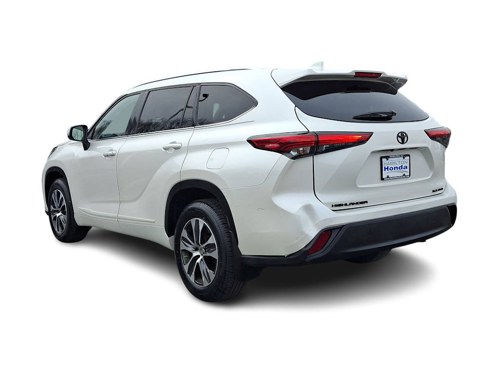 2021 Toyota Highlander XLE 23