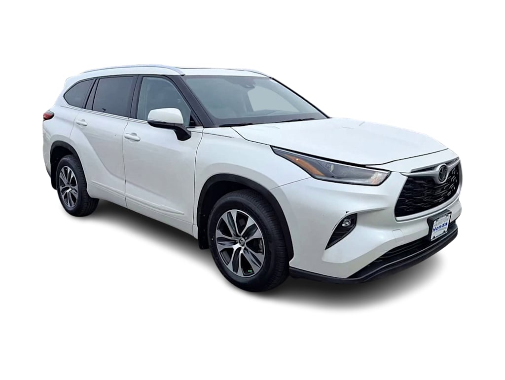 2021 Toyota Highlander XLE 14