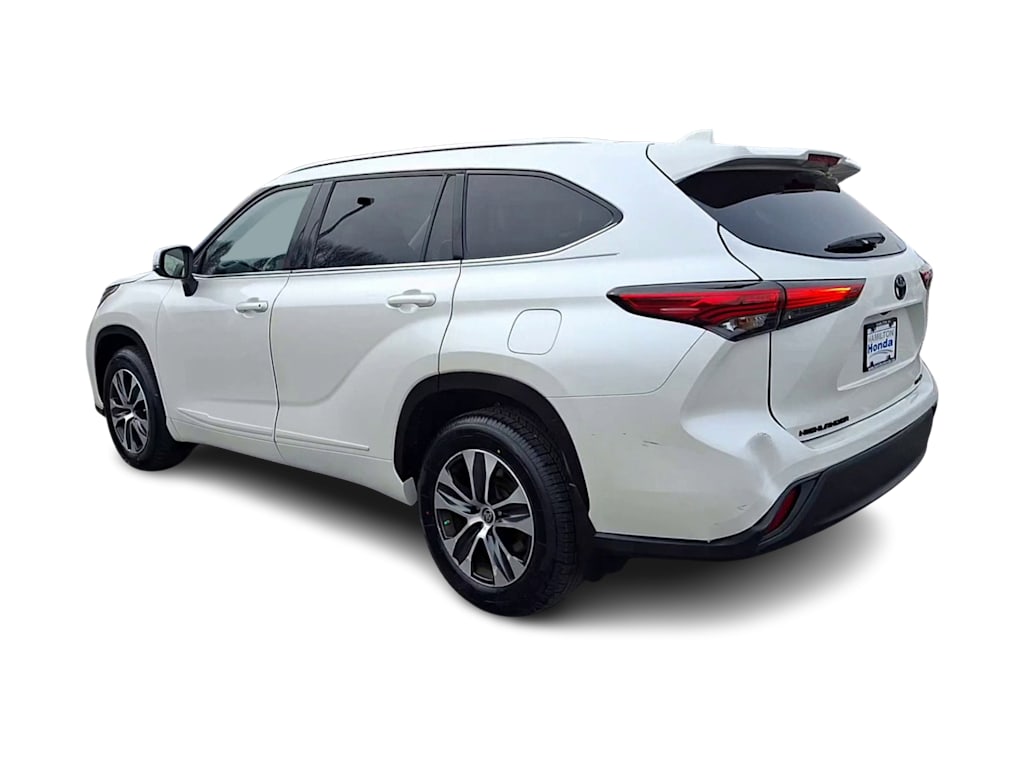 2021 Toyota Highlander XLE 4