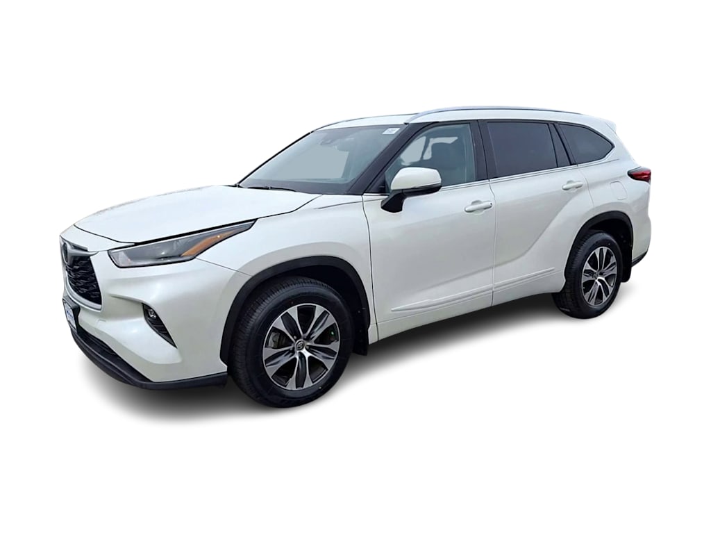 2021 Toyota Highlander XLE 3