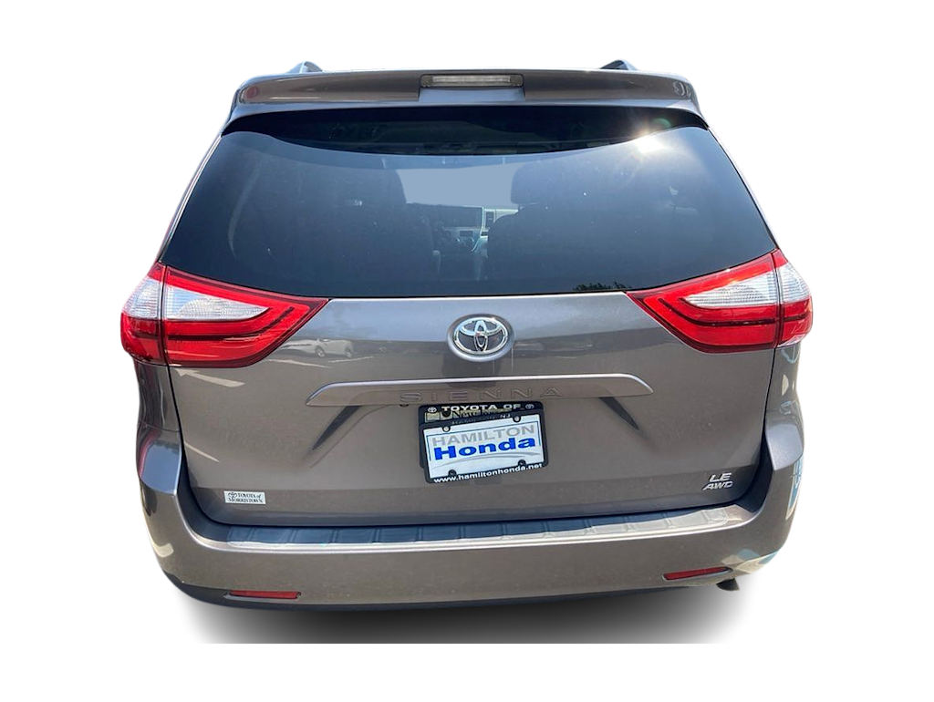 Thumbnail: 2017 Toyota Sienna - 4
