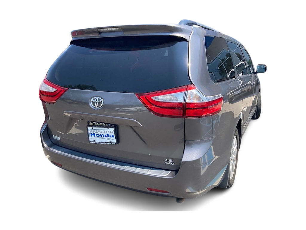 Thumbnail: 2017 Toyota Sienna - 19