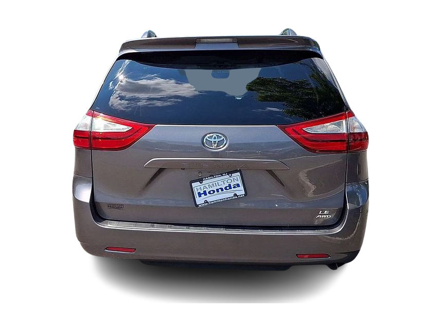 Thumbnail: 2017 Toyota Sienna - 5