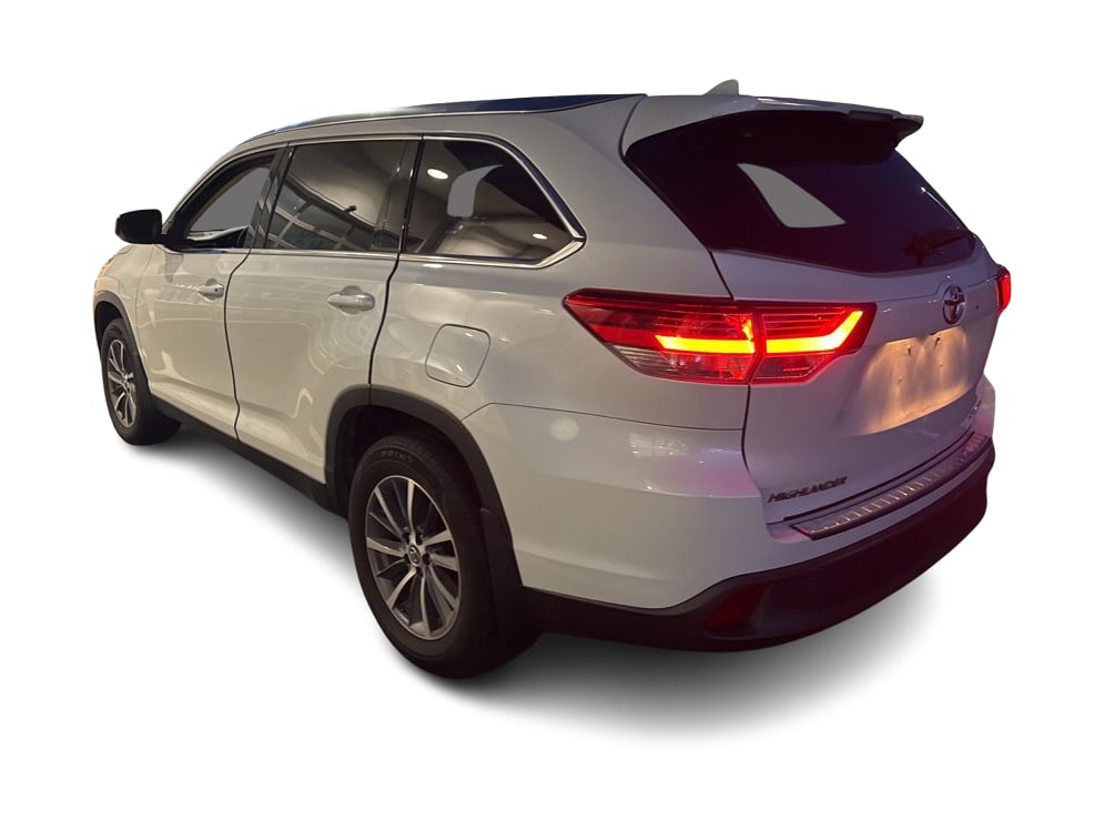 2019 Toyota Highlander XLE 3