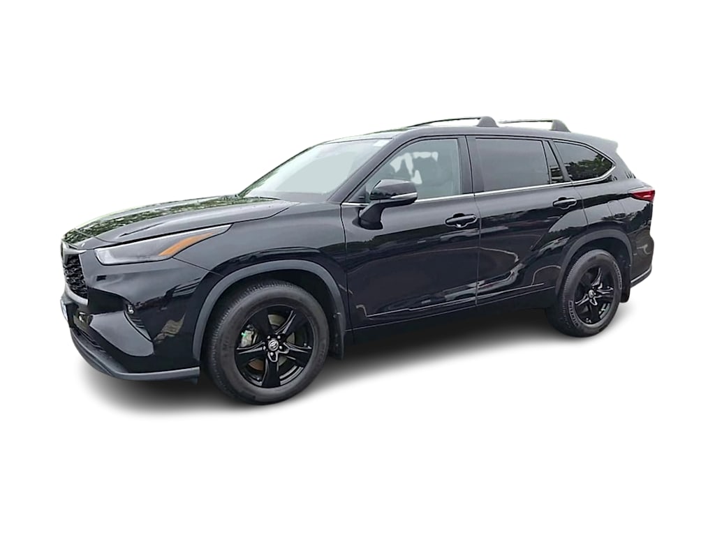 2023 Toyota Highlander LE 3