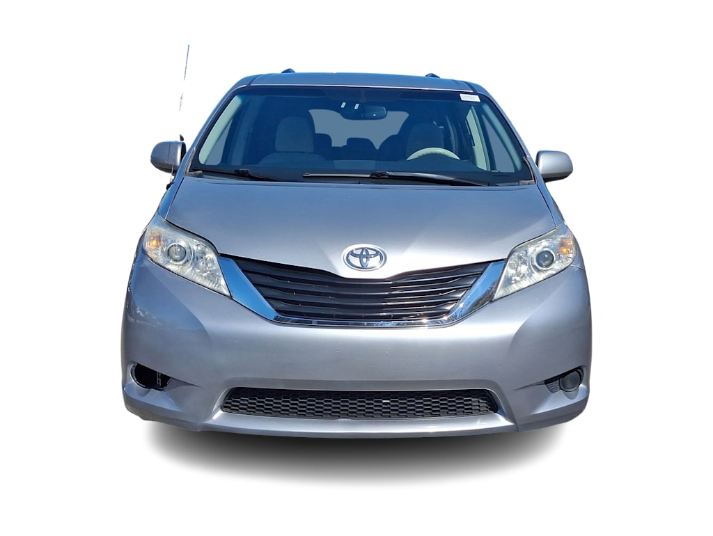2014 Toyota Sienna LE 27