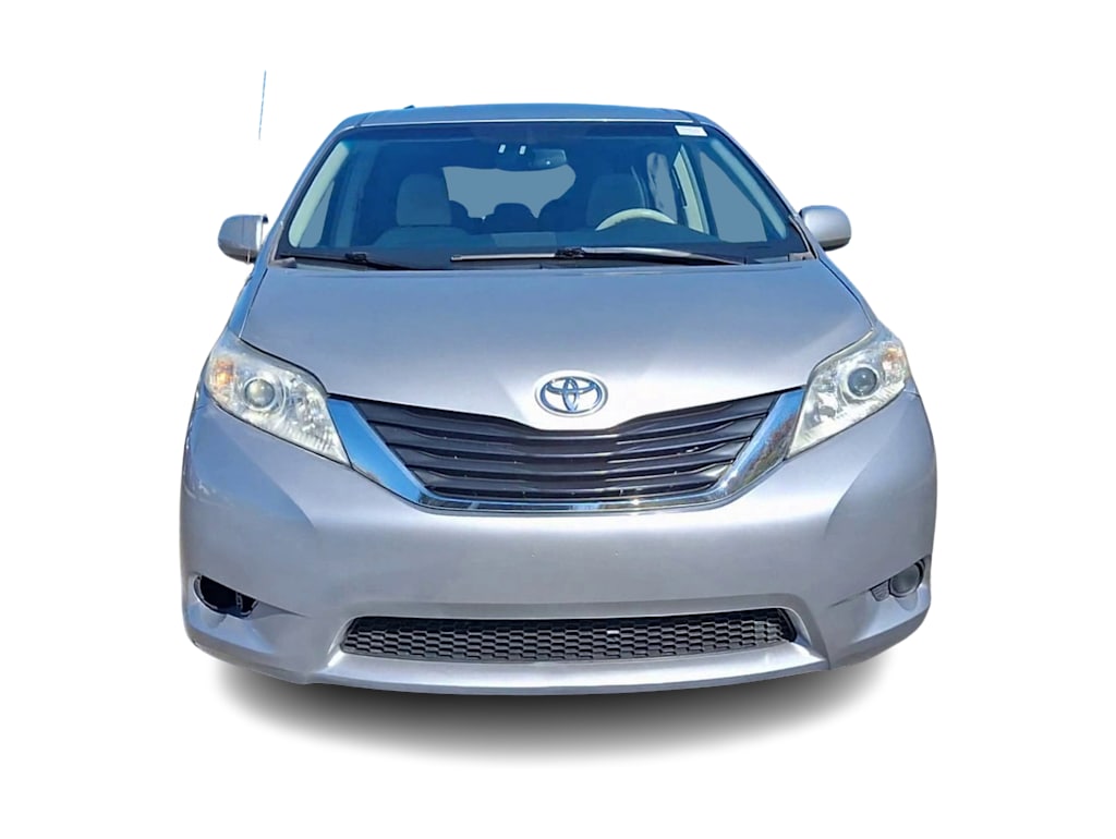 2014 Toyota Sienna LE 6