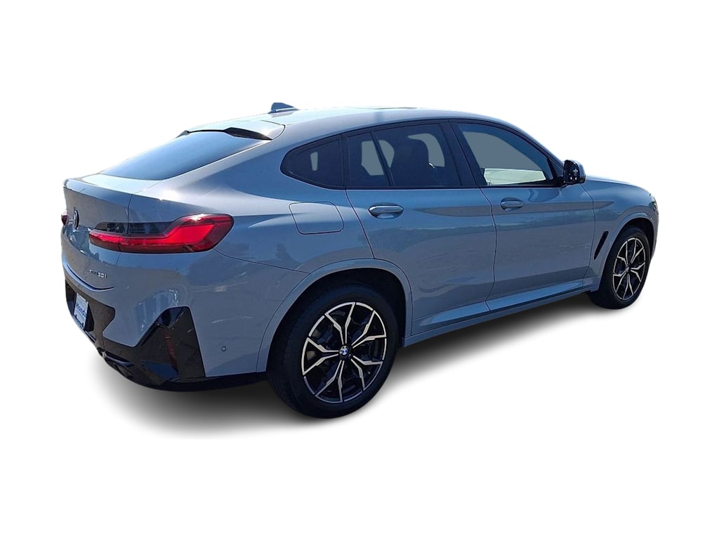 Thumbnail: 2024 BMW X4 - 16
