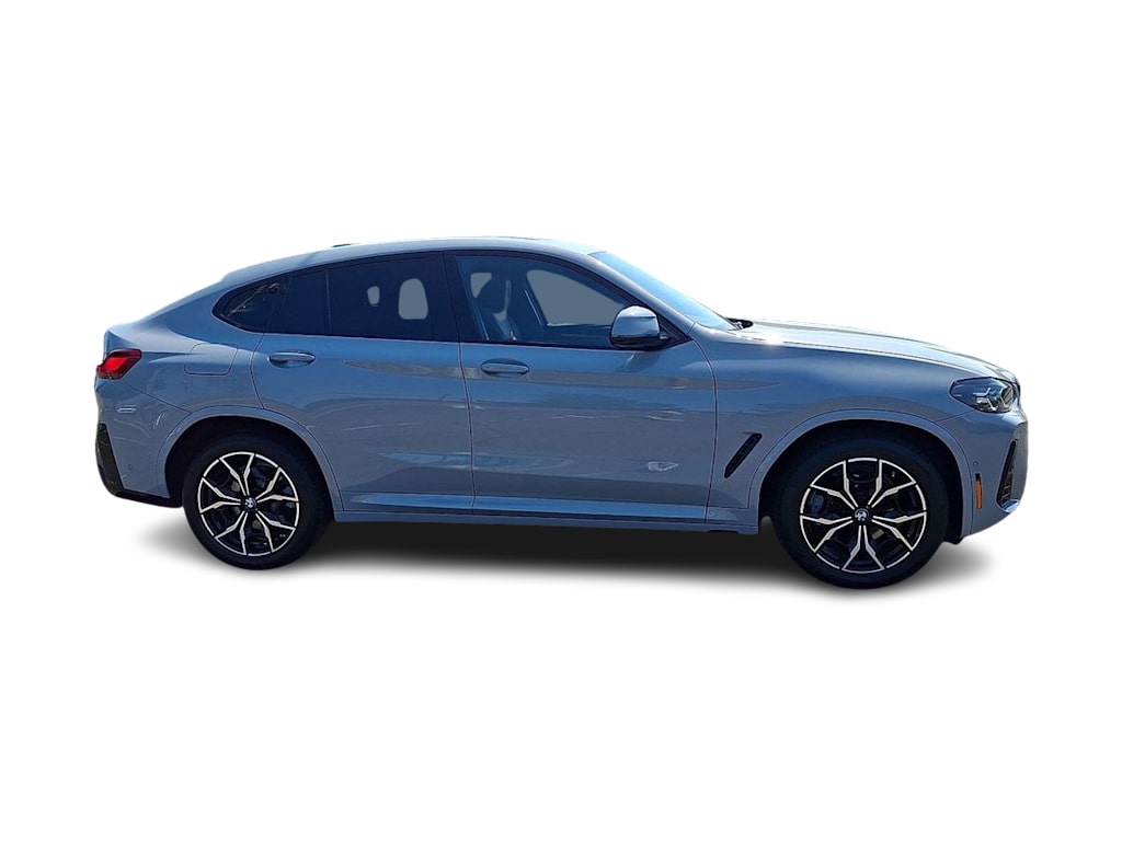 Thumbnail: 2024 BMW X4 - 17
