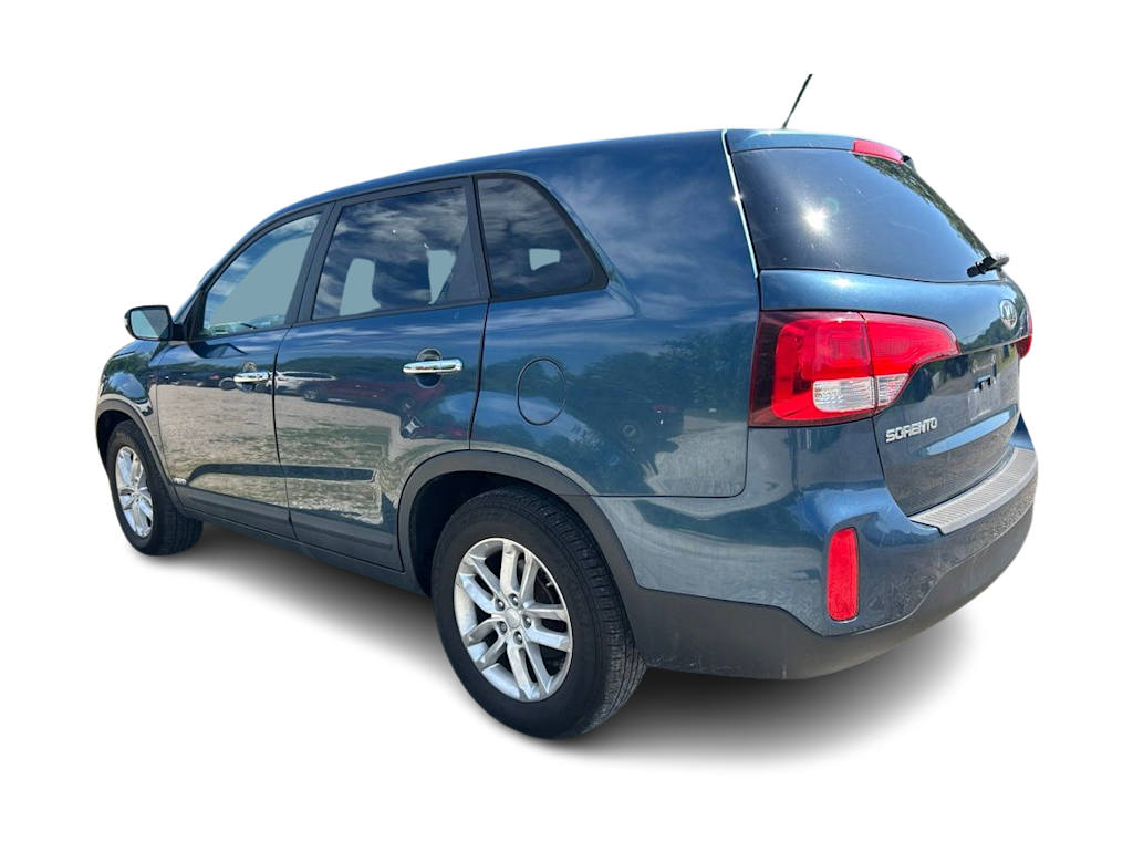 Thumbnail: 2015 Kia Sorento - 3