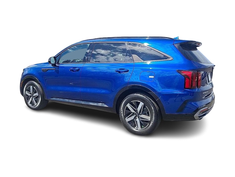 Thumbnail: 2023 Kia Sorento - 4