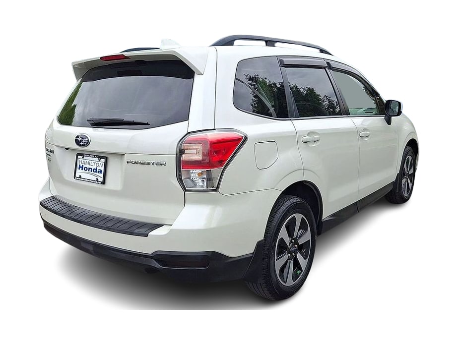 Thumbnail: 2018 Subaru Forester - 16