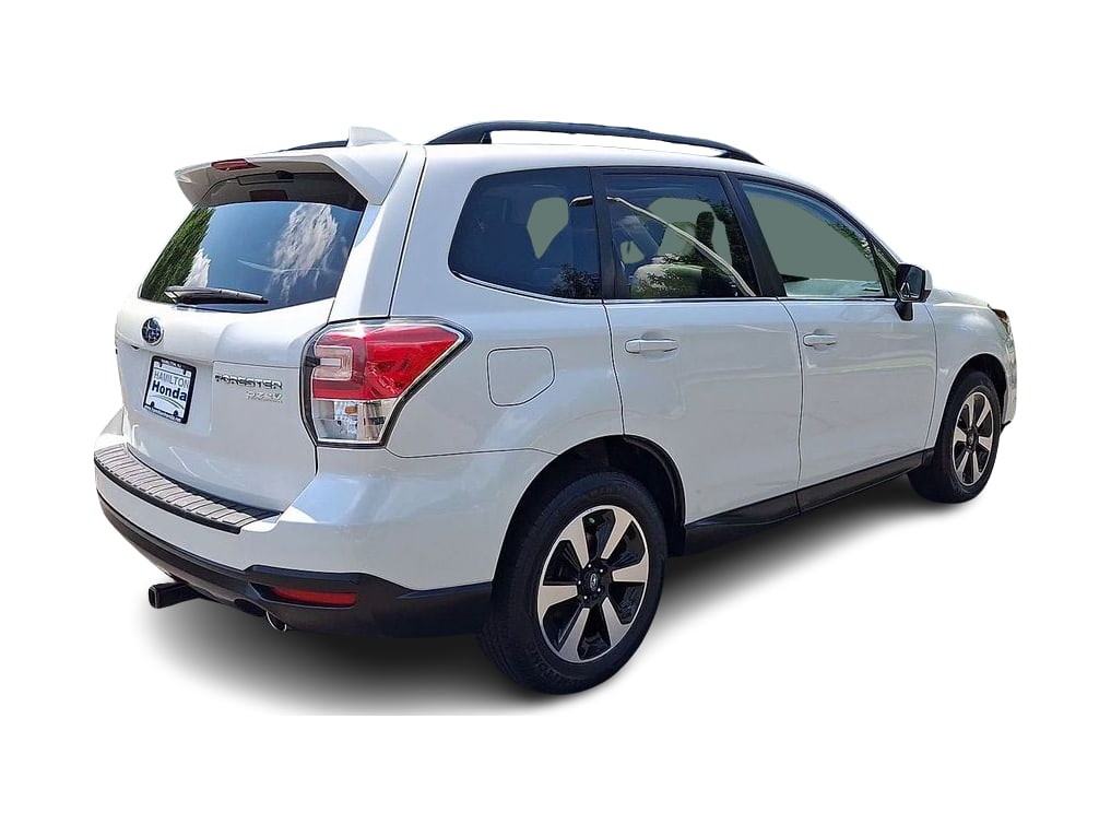 Thumbnail: 2017 Subaru Forester - 16