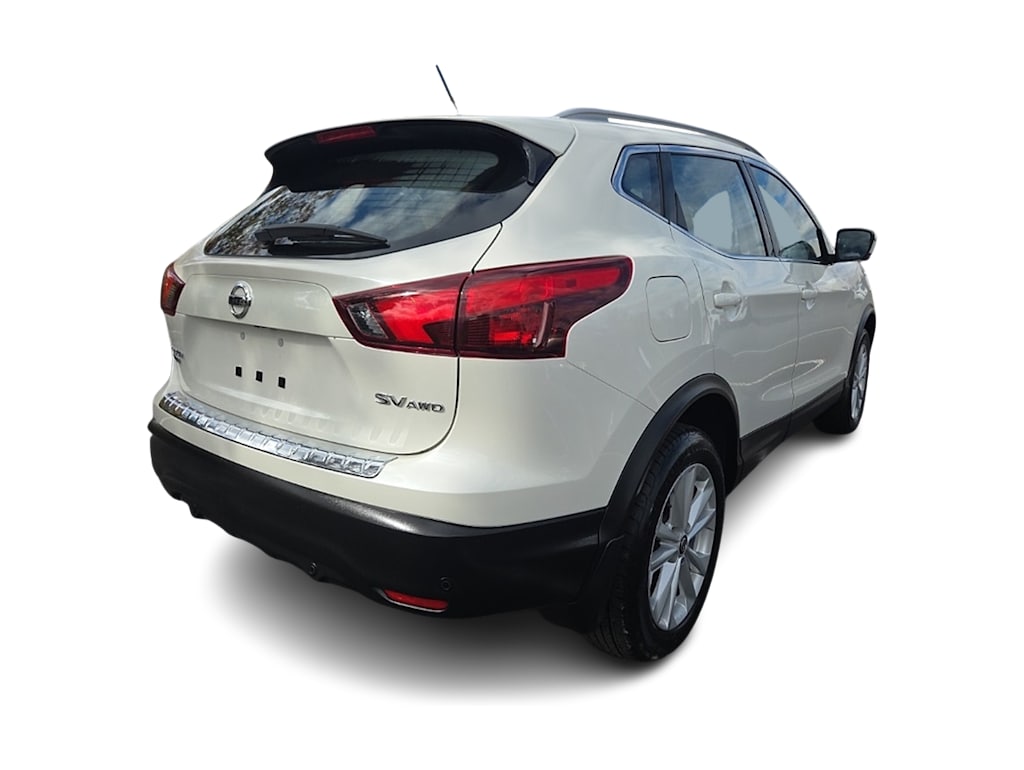 Thumbnail: 2019 Nissan Rogue Sport - 17