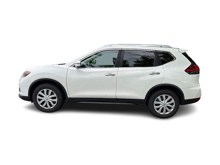 Thumbnail: 2017 Nissan Rogue - 3