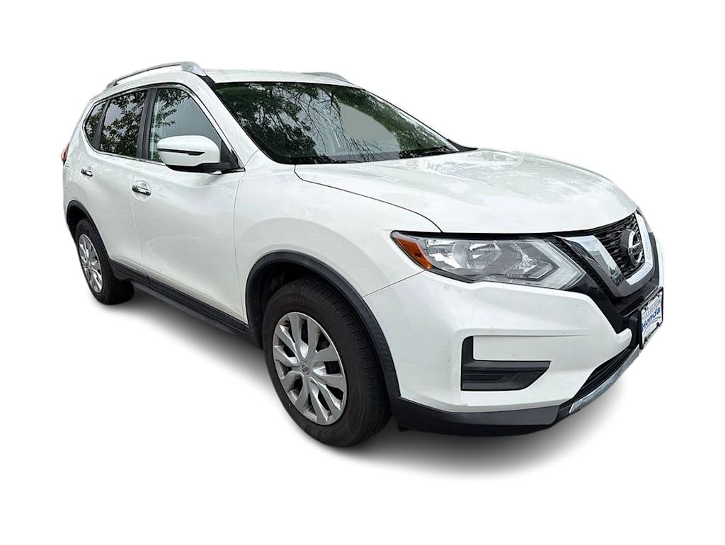 Thumbnail: 2017 Nissan Rogue - 14
