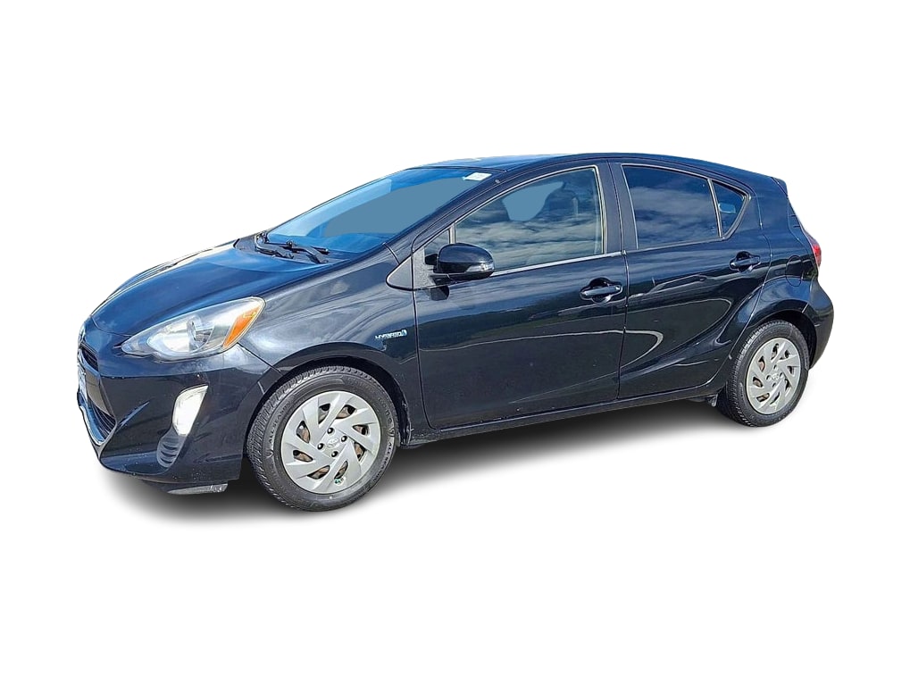 Thumbnail: 2016 Toyota Prius c - 3