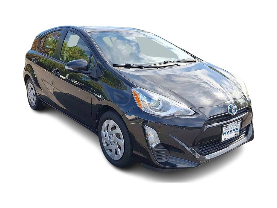 Thumbnail: 2016 Toyota Prius c - 14