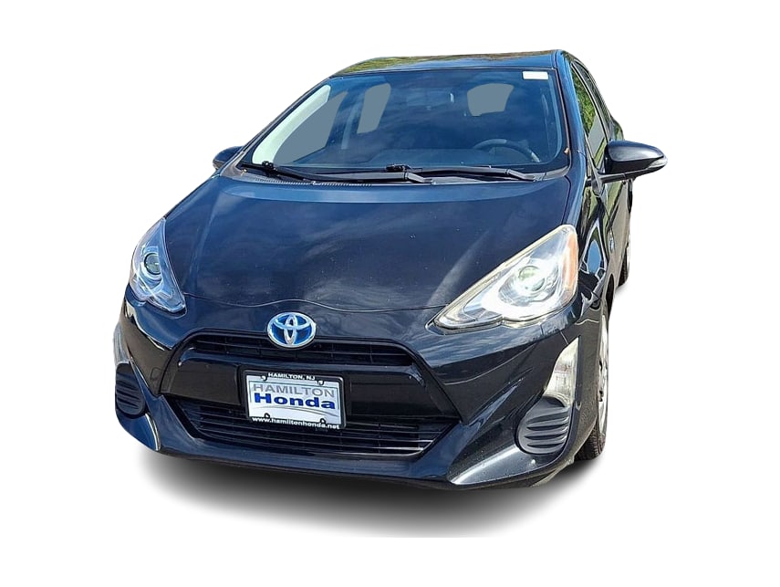Thumbnail: 2016 Toyota Prius c - 6