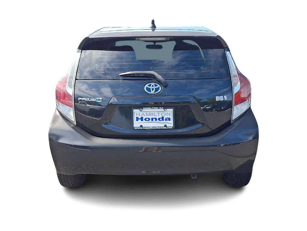 Thumbnail: 2016 Toyota Prius c - 25