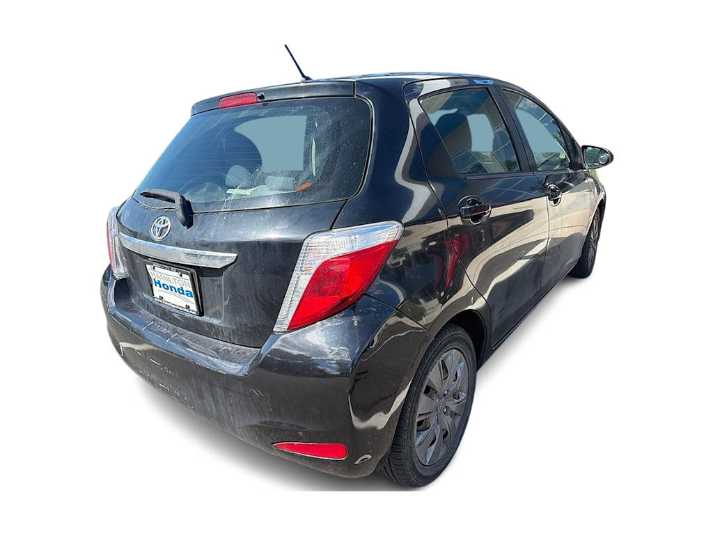 Thumbnail: 2013 Toyota Yaris - 14