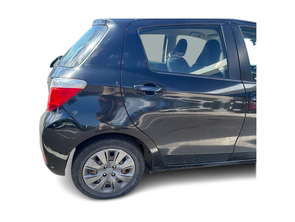 Thumbnail: 2013 Toyota Yaris - 4