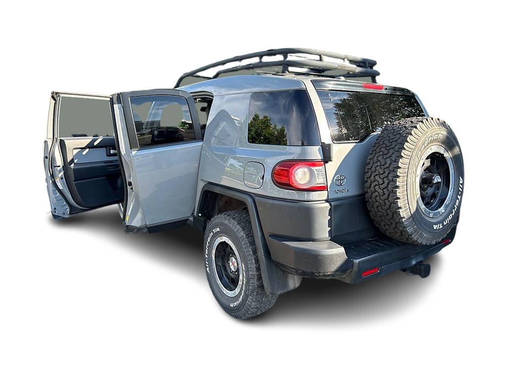 Thumbnail: 2013 Toyota FJ Cruiser - 15