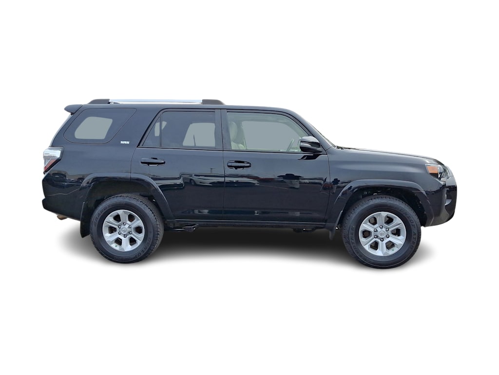 2020 Toyota 4Runner SR5 26