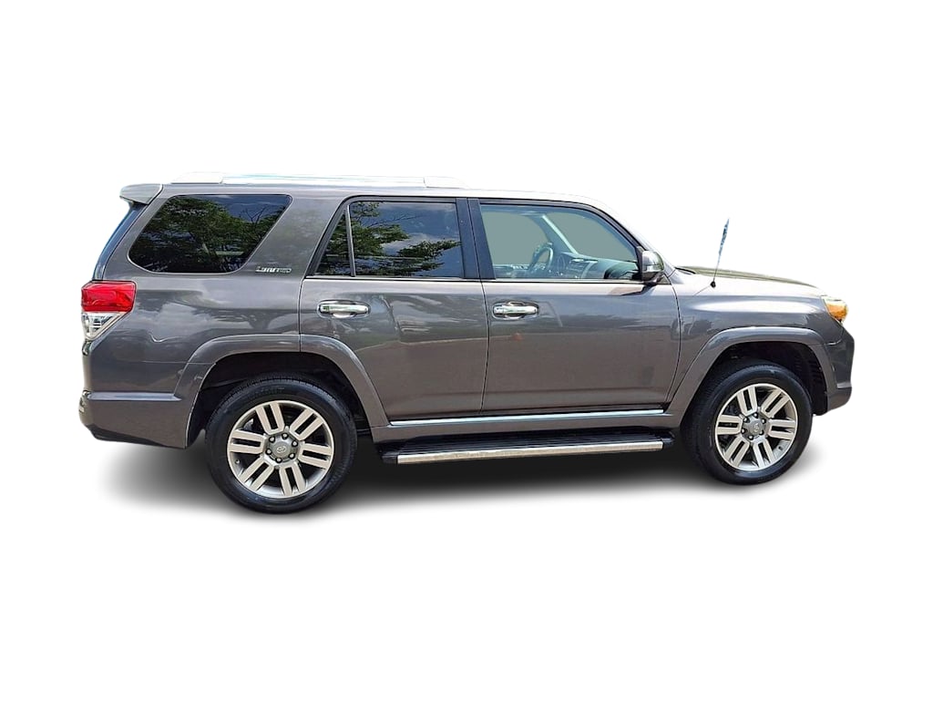 Thumbnail: 2011 Toyota 4Runner - 17