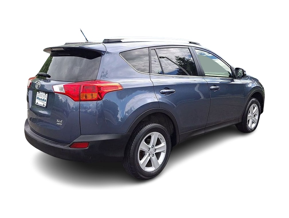 Thumbnail: 2014 Toyota RAV4 - 15