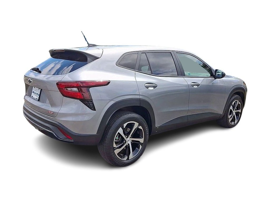 Thumbnail: 2024 Chevrolet Trax - 15