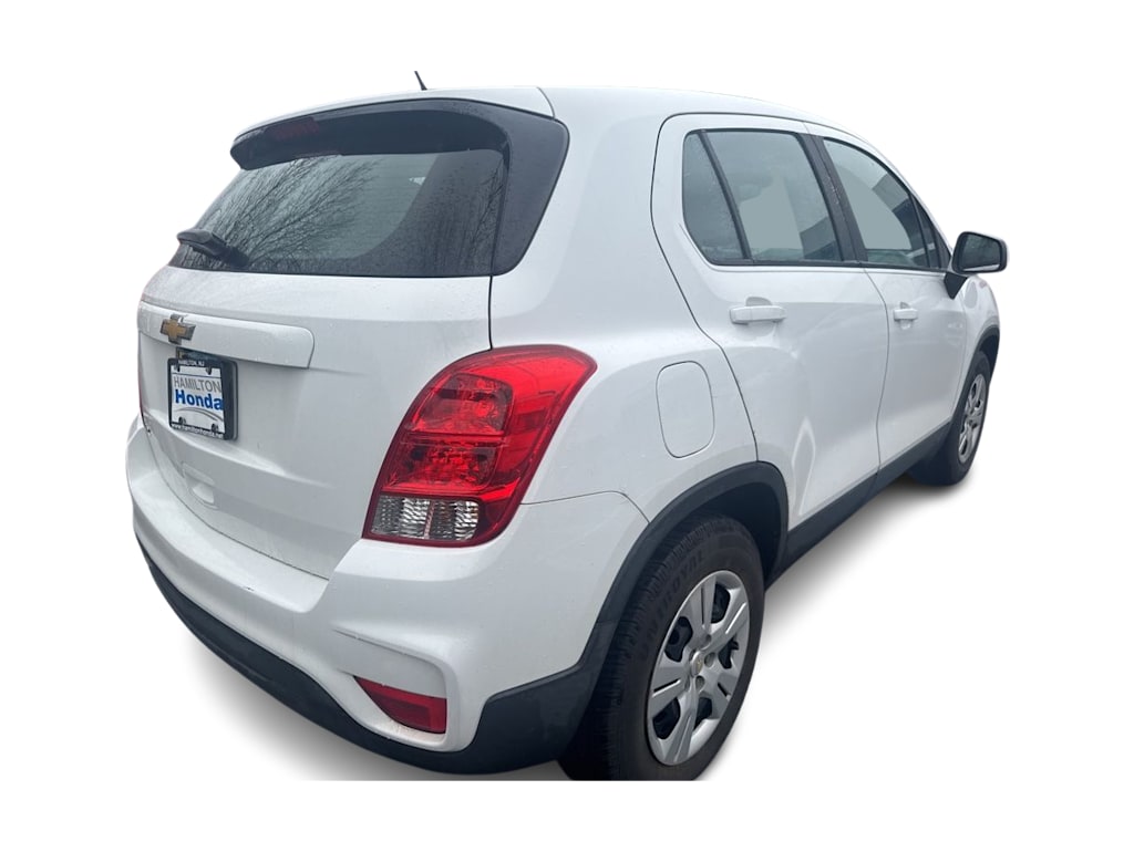 Thumbnail: 2017 Chevrolet Trax - 13