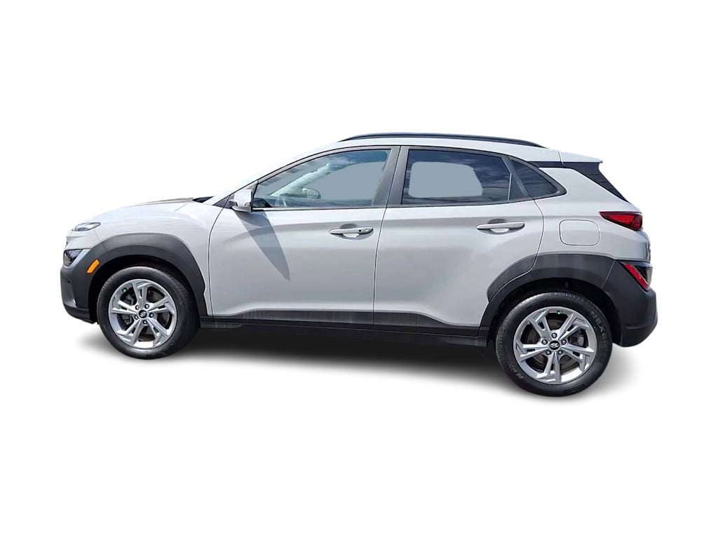 2022 Hyundai Kona SEL 16
